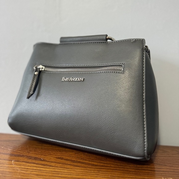 Gray Handbag with Silver Handles - Picture 3 of 6